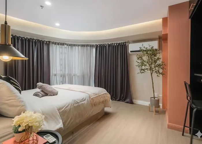 2br Modern Decor In Bgc Manila