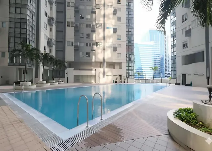 Aparthotel 2br Modern Decor In Bgc Manila